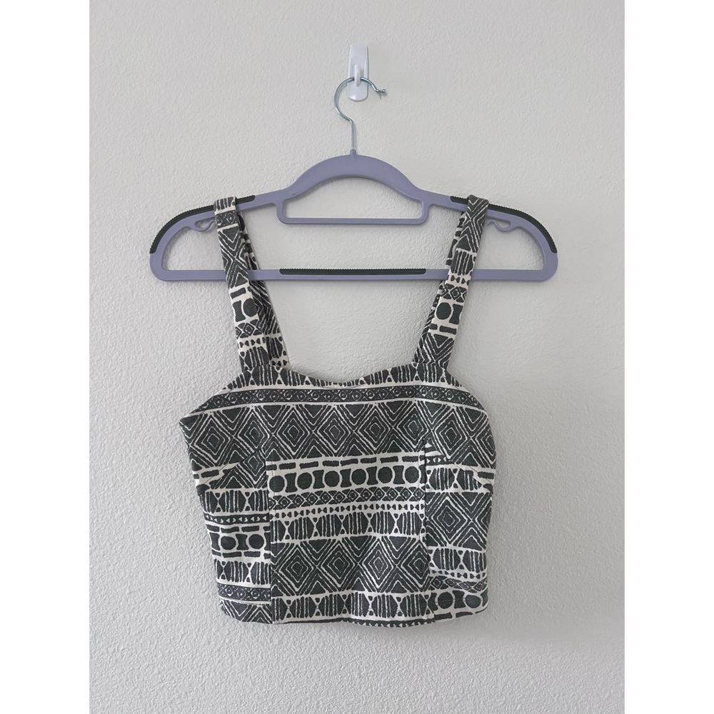 Brandy Melville Crop Top
